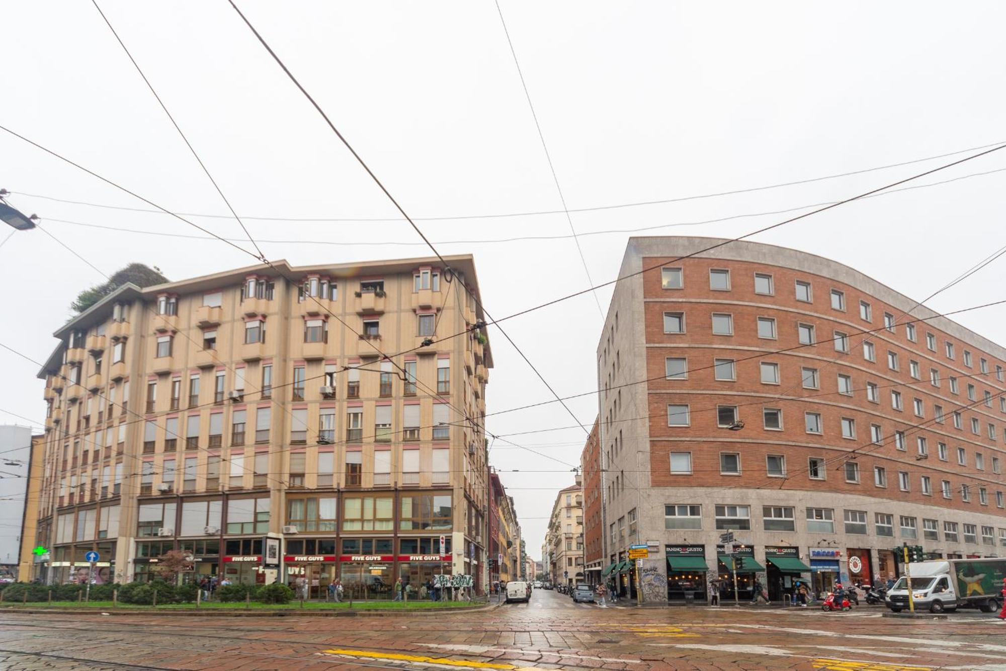 Appartement Charming 2-bedroom In Milanese Building *