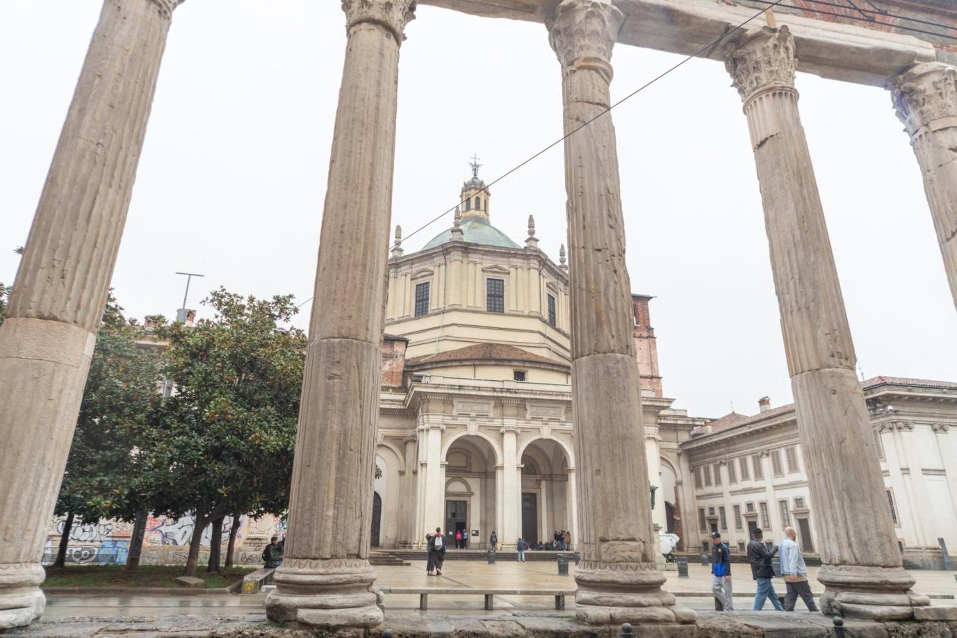 Charming 2-bedroom In Milanese Building Milan